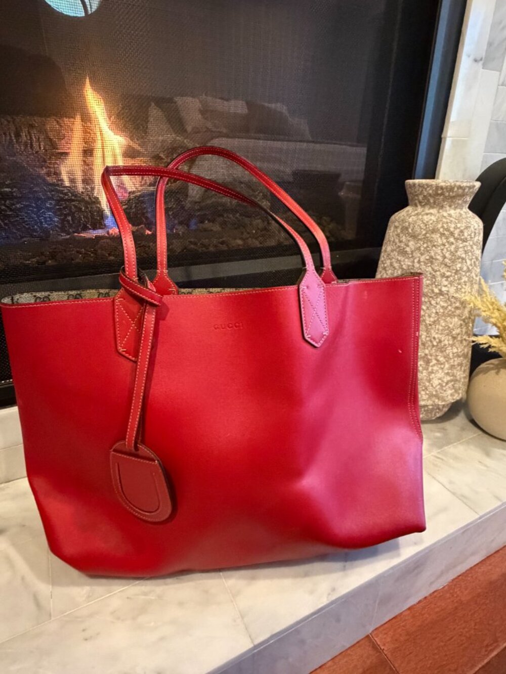 ✨ Gucci GG Supreme Reversible Tote – Red Interior ✨ - Picture 9 of 9